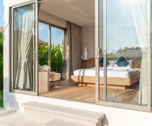 3 Sliding Glass Doors Of Mesh